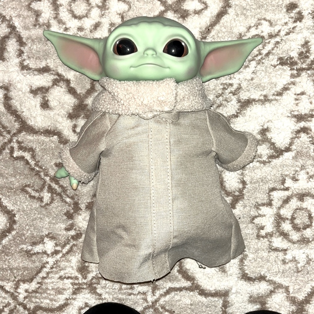 Baby Yoda “The Child” stuffed plastic toy. Like new. See pictures